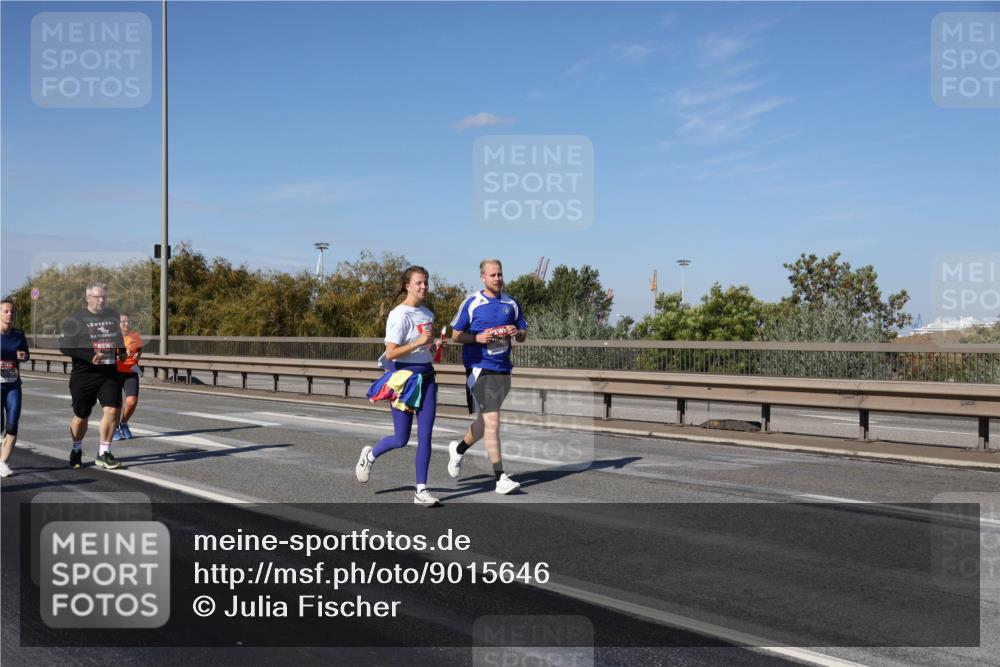 03.10.2025 - Köhlbrandbrückenlauf Julia Fischer http://msf.ph/oto/9015646 03.10.2025 13:14:11 Position 3  meine-sportfotos.de