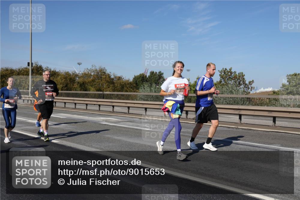 03.10.2025 - Köhlbrandbrückenlauf Julia Fischer http://msf.ph/oto/9015653 03.10.2025 13:14:12 Position 3  meine-sportfotos.de