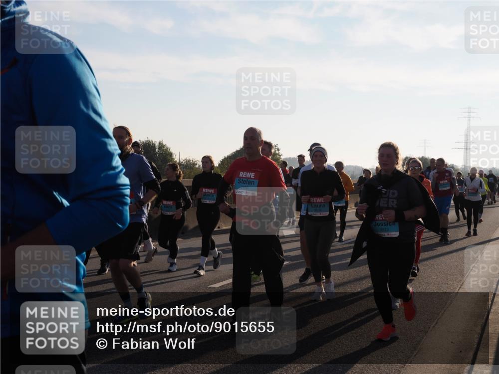 03.10.2025 - Köhlbrandbrückenlauf Fabian Wolf http://msf.ph/oto/9015655 03.10.2025 09:25:26 Position 3 2468, 2572 meine-sportfotos.de