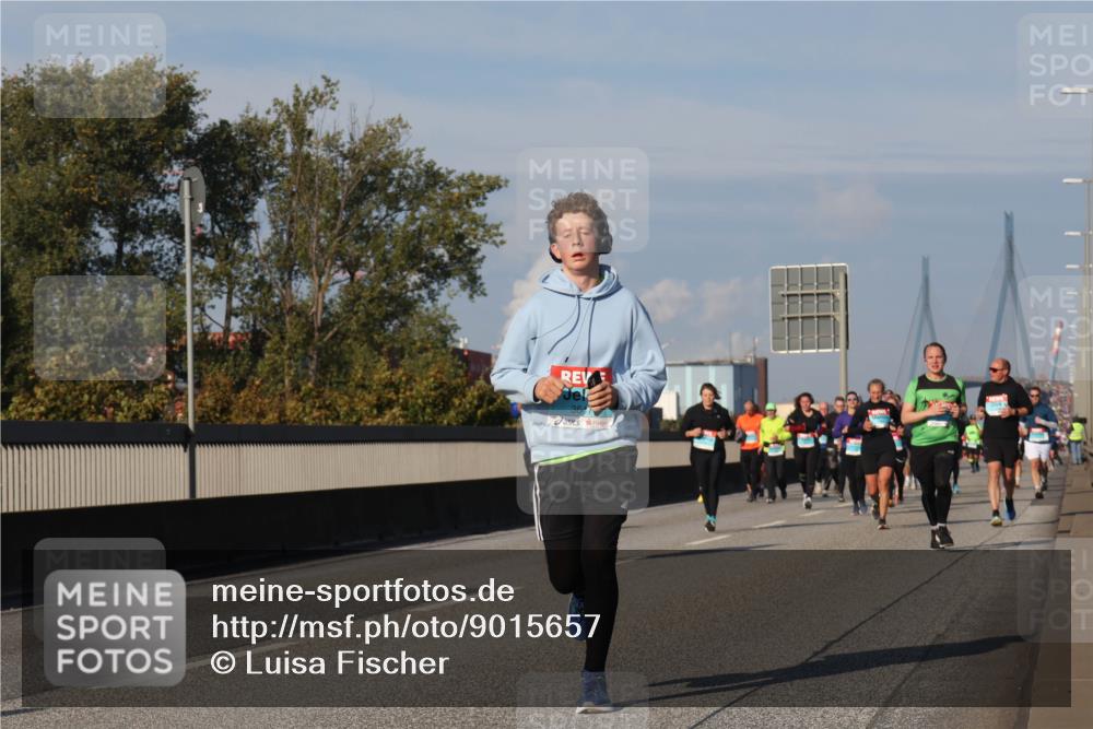 03.10.2025 - Köhlbrandbrückenlauf Luisa Fischer http://msf.ph/oto/9015657 03.10.2025 11:00:46 Position 3 364 meine-sportfotos.de