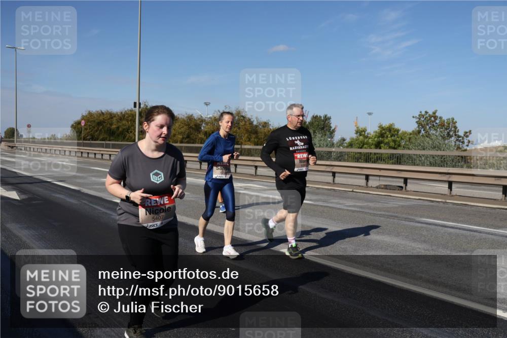 03.10.2025 - Köhlbrandbrückenlauf Julia Fischer http://msf.ph/oto/9015658 03.10.2025 13:14:14 Position 3 5407, 4 meine-sportfotos.de