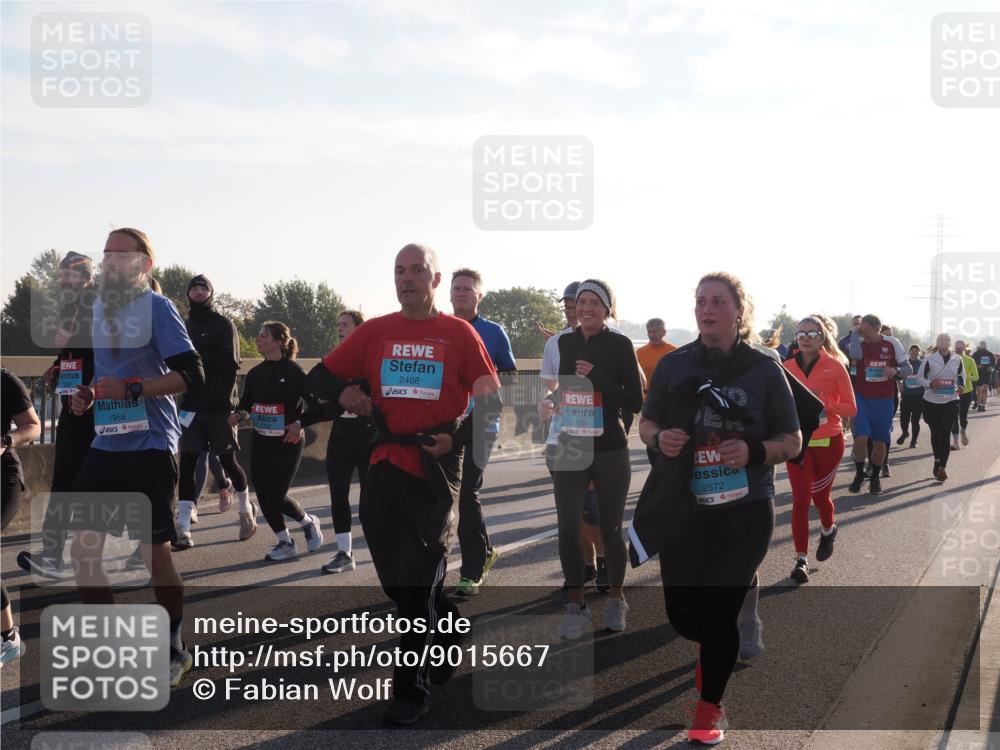 03.10.2025 - Köhlbrandbrückenlauf Fabian Wolf http://msf.ph/oto/9015667 03.10.2025 09:25:26 Position 3 1958, 2468, 3105, 2572 meine-sportfotos.de