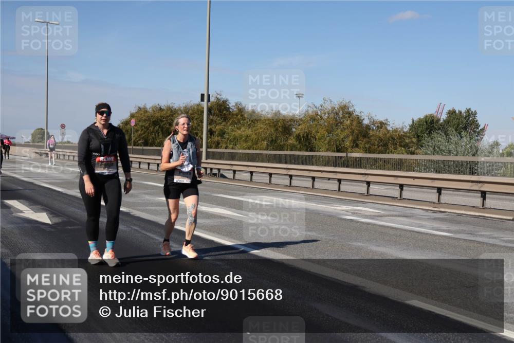 03.10.2025 - Köhlbrandbrückenlauf Julia Fischer http://msf.ph/oto/9015668 03.10.2025 13:14:18 Position 3  meine-sportfotos.de