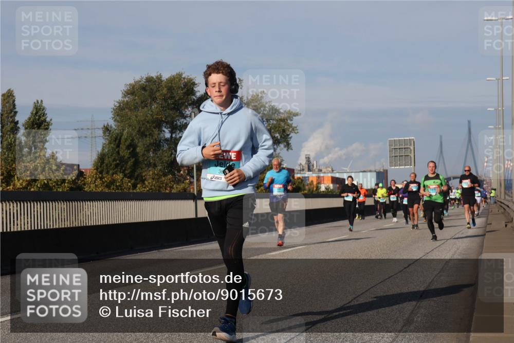 03.10.2025 - Köhlbrandbrückenlauf Luisa Fischer http://msf.ph/oto/9015673 03.10.2025 11:00:47 Position 3 360 meine-sportfotos.de