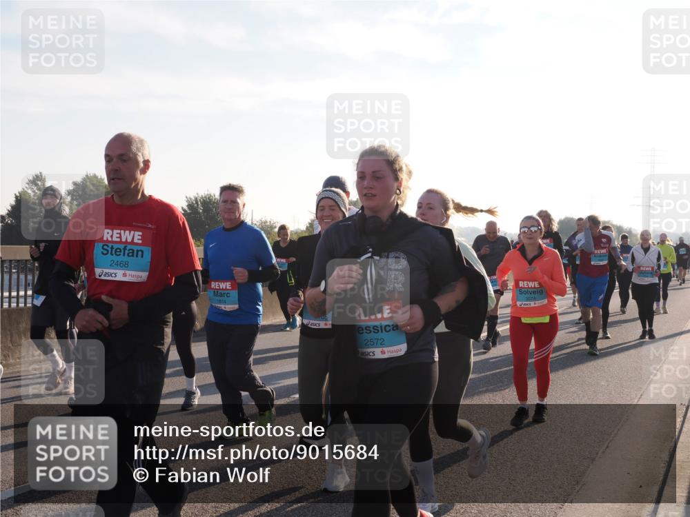 03.10.2025 - Köhlbrandbrückenlauf Fabian Wolf http://msf.ph/oto/9015684 03.10.2025 09:25:27 Position 3 2468, 1814, 2572, 3074 meine-sportfotos.de