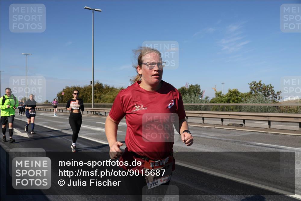 03.10.2025 - Köhlbrandbrückenlauf Julia Fischer http://msf.ph/oto/9015687 03.10.2025 13:14:26 Position 3 6486 meine-sportfotos.de