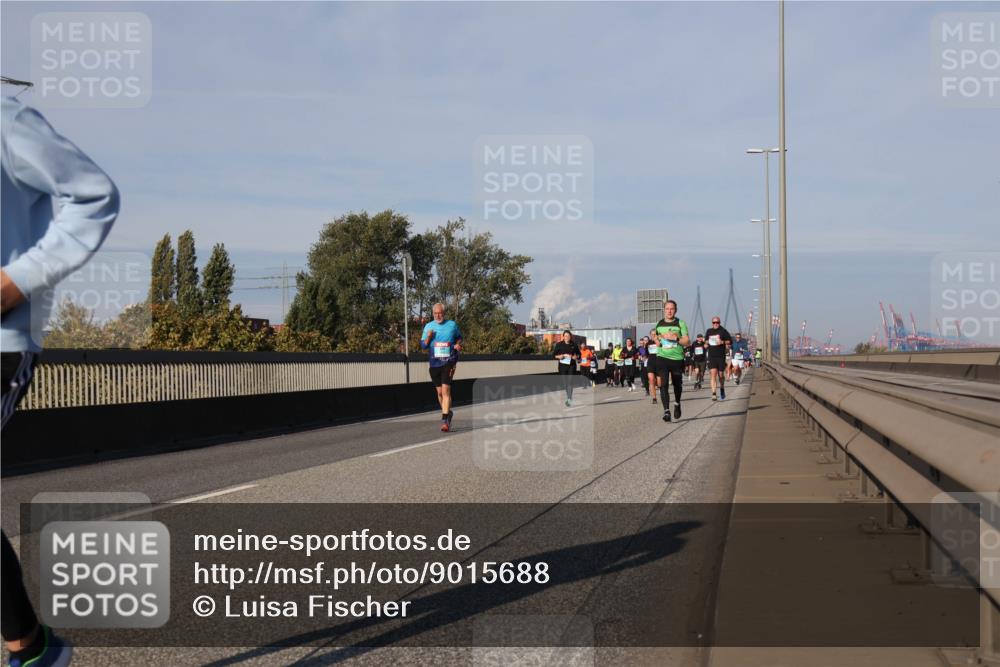 03.10.2025 - Köhlbrandbrückenlauf Luisa Fischer http://msf.ph/oto/9015688 03.10.2025 11:00:48 Position 3  meine-sportfotos.de