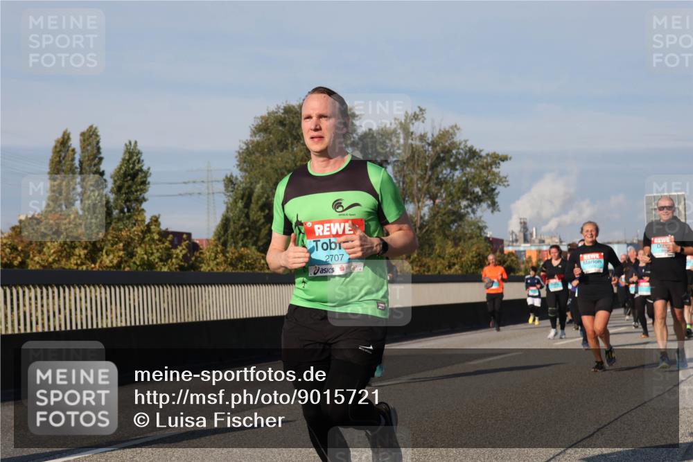 03.10.2025 - Köhlbrandbrückenlauf Luisa Fischer http://msf.ph/oto/9015721 03.10.2025 11:00:52 Position 3 2707 meine-sportfotos.de