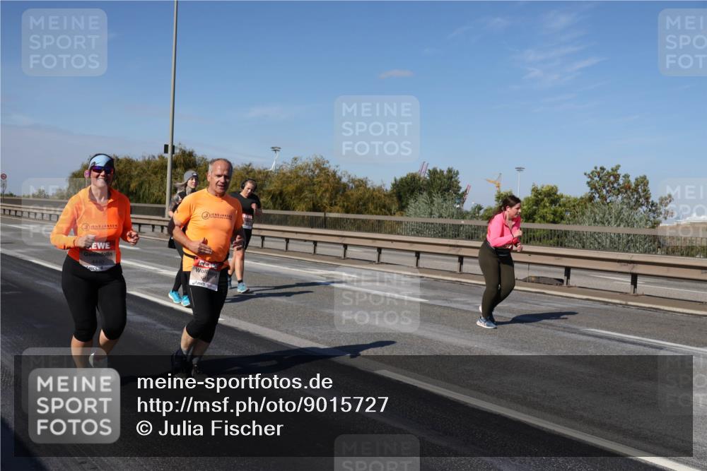 03.10.2025 - Köhlbrandbrückenlauf Julia Fischer http://msf.ph/oto/9015727 03.10.2025 13:14:40 Position 3 4440 meine-sportfotos.de