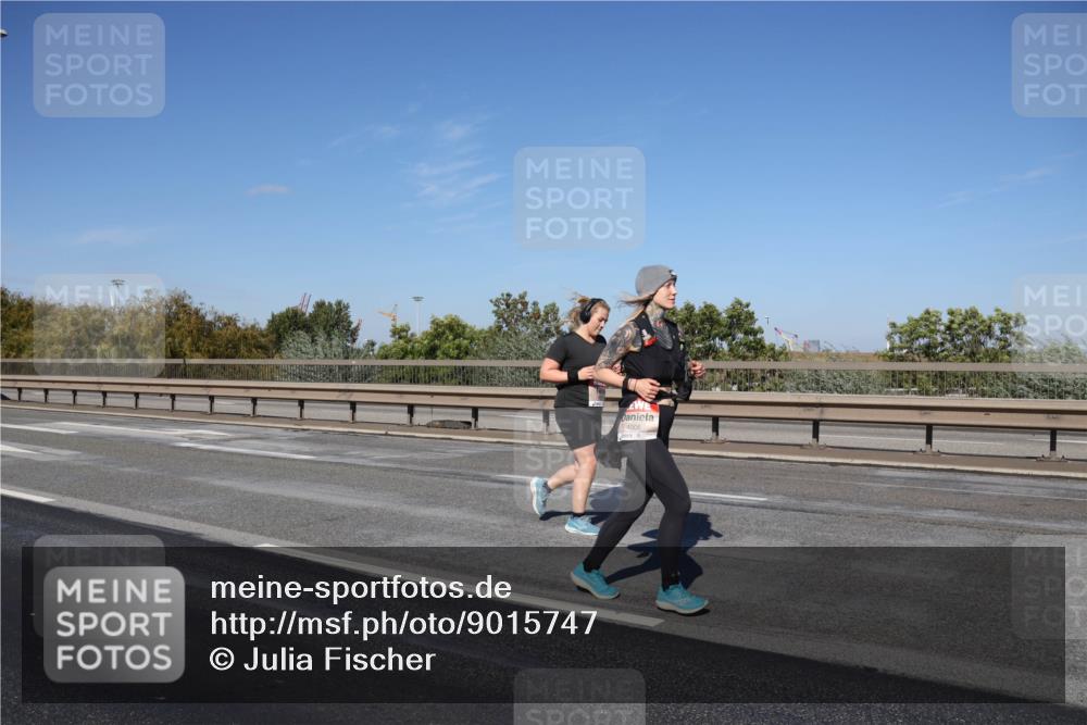 03.10.2025 - Köhlbrandbrückenlauf Julia Fischer http://msf.ph/oto/9015747 03.10.2025 13:14:43 Position 3 4006 meine-sportfotos.de
