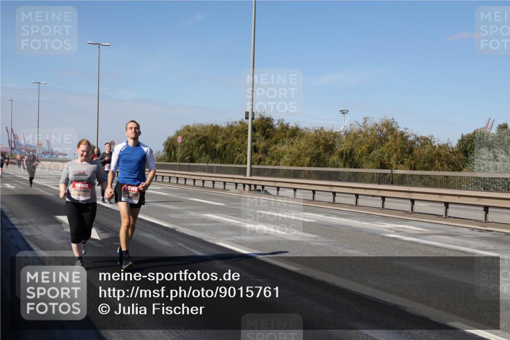 03.10.2025 - Köhlbrandbrückenlauf Julia Fischer http://msf.ph/oto/9015761 03.10.2025 13:14:48 Position 3 4775 meine-sportfotos.de