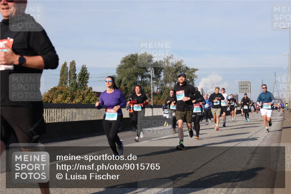 03.10.2025 - Köhlbrandbrückenlauf Luisa Fischer http://msf.ph/oto/9015765 03.10.2025 11:00:57 Position 3 3726, 2345 meine-sportfotos.de