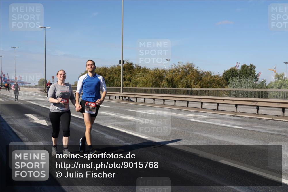 03.10.2025 - Köhlbrandbrückenlauf Julia Fischer http://msf.ph/oto/9015768 03.10.2025 13:14:49 Position 3  meine-sportfotos.de