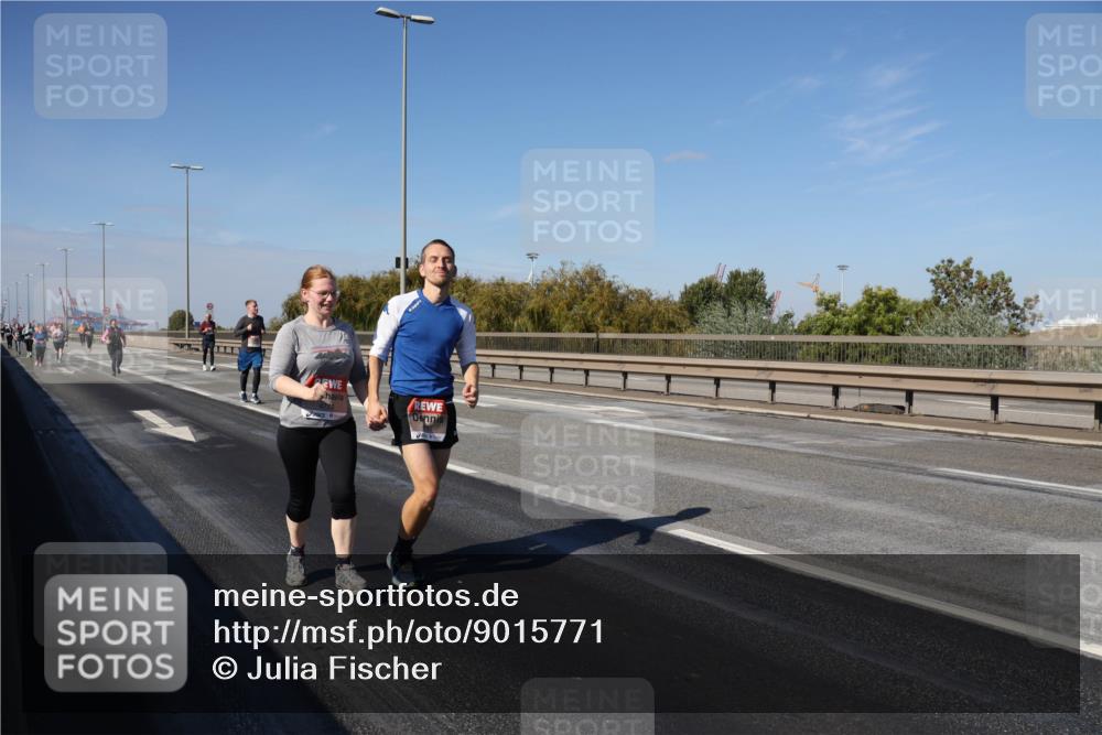 03.10.2025 - Köhlbrandbrückenlauf Julia Fischer http://msf.ph/oto/9015771 03.10.2025 13:14:50 Position 3  meine-sportfotos.de