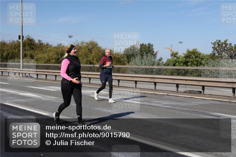 03.10.2025 - Köhlbrandbrückenlauf Julia Fischer http://msf.ph/oto/9015790 03.10.2025 13:14:59 Position 3  meine-sportfotos.de