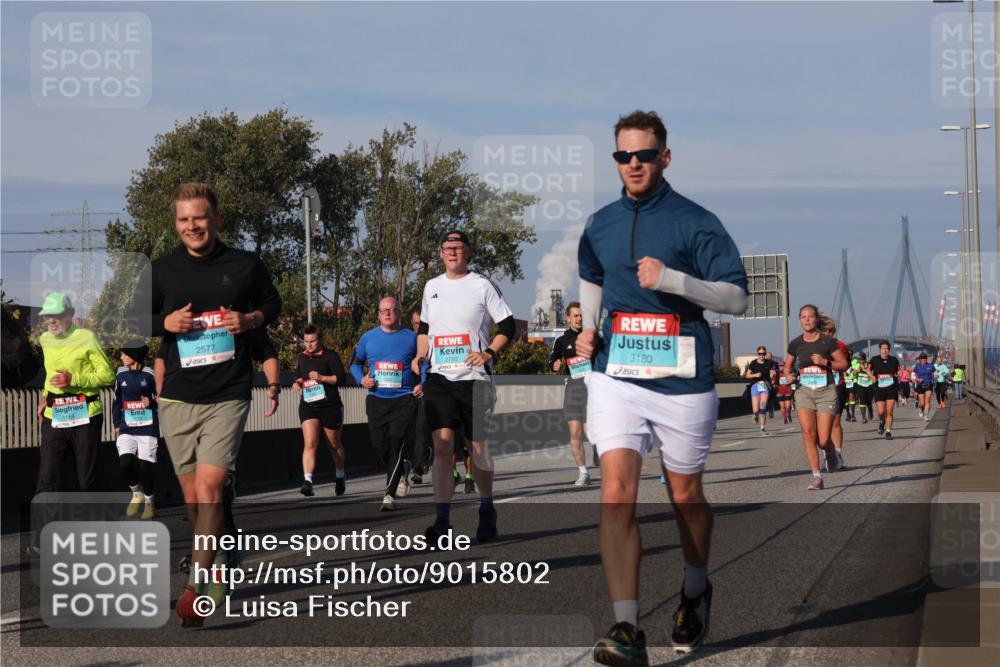 03.10.2025 - Köhlbrandbrückenlauf Luisa Fischer http://msf.ph/oto/9015802 03.10.2025 11:01:00 Position 3 1164, 2577, 2750, 3180 meine-sportfotos.de