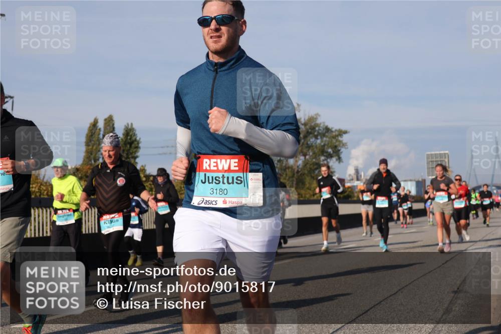 03.10.2025 - Köhlbrandbrückenlauf Luisa Fischer http://msf.ph/oto/9015817 03.10.2025 11:01:01 Position 3 3180 meine-sportfotos.de