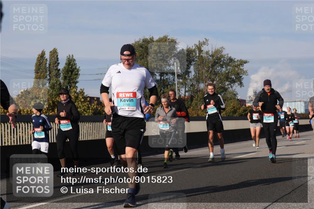 03.10.2025 - Köhlbrandbrückenlauf Luisa Fischer http://msf.ph/oto/9015823 03.10.2025 11:01:02 Position 3 2750 meine-sportfotos.de