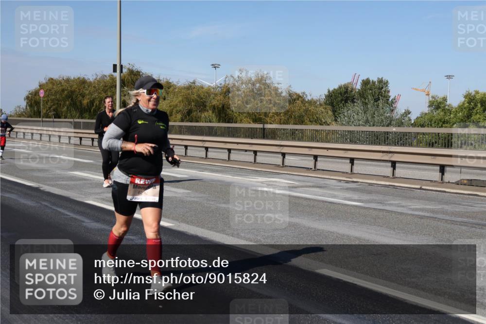 03.10.2025 - Köhlbrandbrückenlauf Julia Fischer http://msf.ph/oto/9015824 03.10.2025 13:15:13 Position 3 6292 meine-sportfotos.de