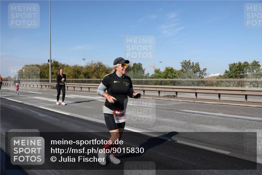 03.10.2025 - Köhlbrandbrückenlauf Julia Fischer http://msf.ph/oto/9015830 03.10.2025 13:15:14 Position 3 6292 meine-sportfotos.de