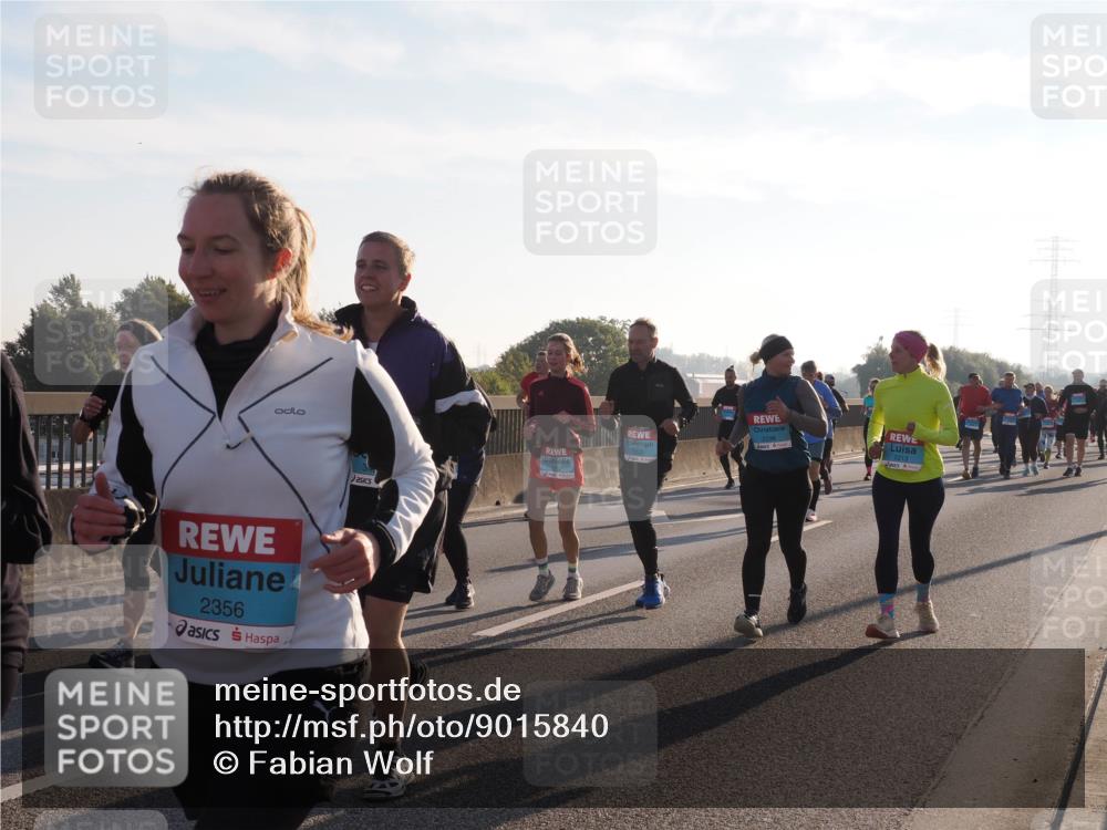 03.10.2025 - Köhlbrandbrückenlauf Fabian Wolf http://msf.ph/oto/9015840 03.10.2025 09:25:32 Position 3 4, 2356 meine-sportfotos.de