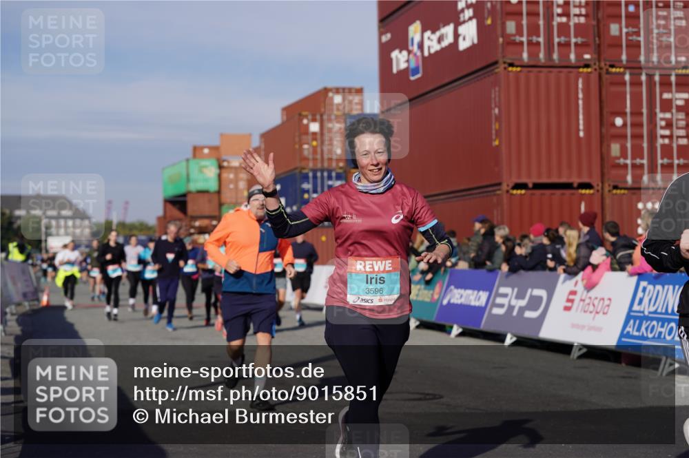 03.10.2025 - Köhlbrandbrückenlauf Michael Burmester http://msf.ph/oto/9015851 03.10.2025 10:15:19 Ziel 1337, 1637, 1666, 1691, 1754, 1761, 1779, 1903, 1905, 2046, 2079, 2707, 2719, 2953, 3482, 3515, 3596, 3773, 3792 meine-sportfotos.de
