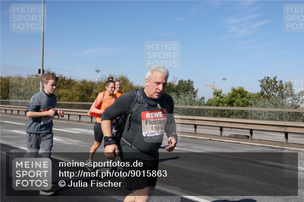 03.10.2025 - Köhlbrandbrückenlauf Julia Fischer http://msf.ph/oto/9015863 03.10.2025 13:15:21 Position 3 6104 meine-sportfotos.de