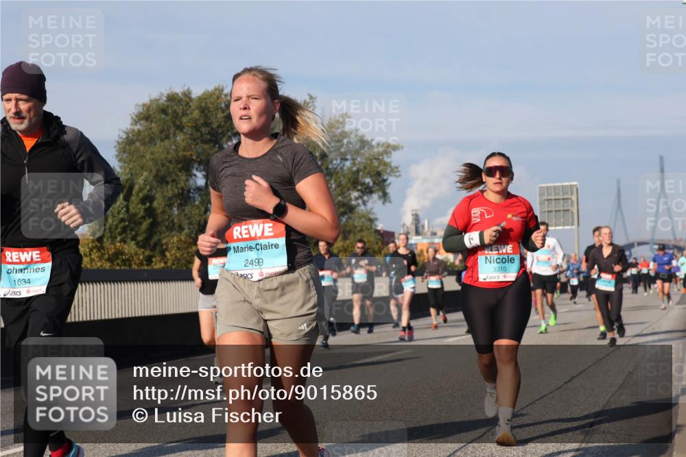 03.10.2025 - Köhlbrandbrückenlauf Luisa Fischer http://msf.ph/oto/9015865 03.10.2025 11:01:06 Position 3 40, 1634, 2499, 3310 meine-sportfotos.de