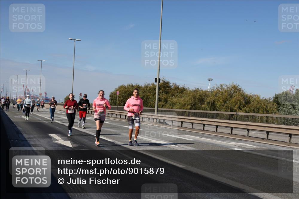 03.10.2025 - Köhlbrandbrückenlauf Julia Fischer http://msf.ph/oto/9015879 03.10.2025 13:15:25 Position 3  meine-sportfotos.de