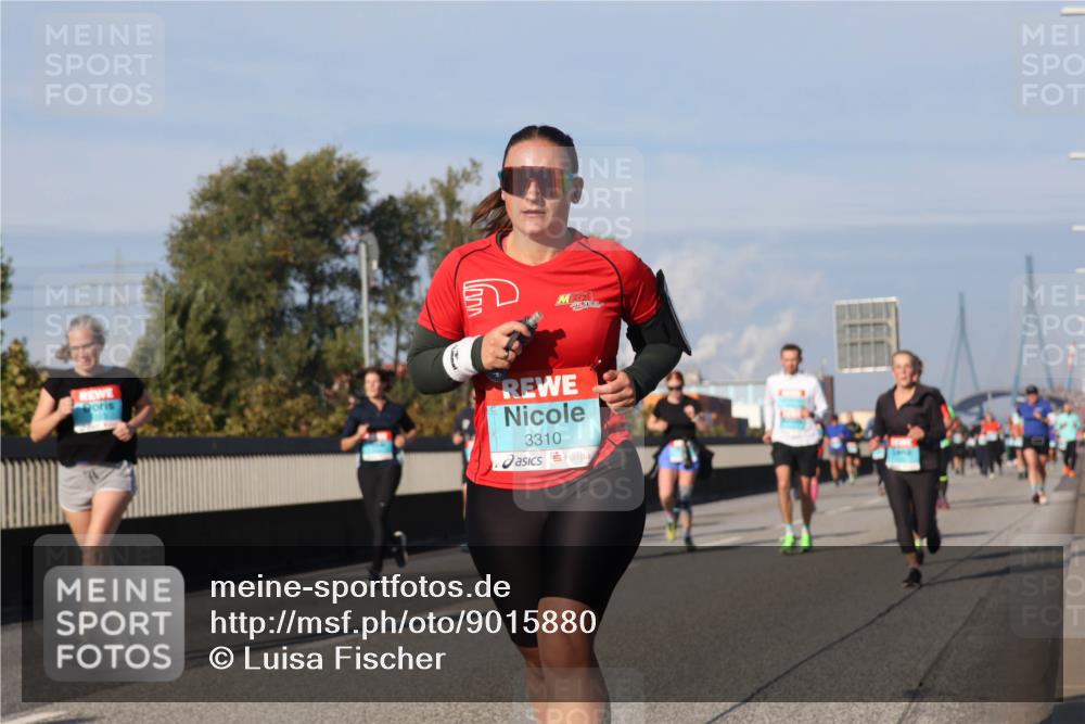 03.10.2025 - Köhlbrandbrückenlauf Luisa Fischer http://msf.ph/oto/9015880 03.10.2025 11:01:07 Position 3 3310 meine-sportfotos.de