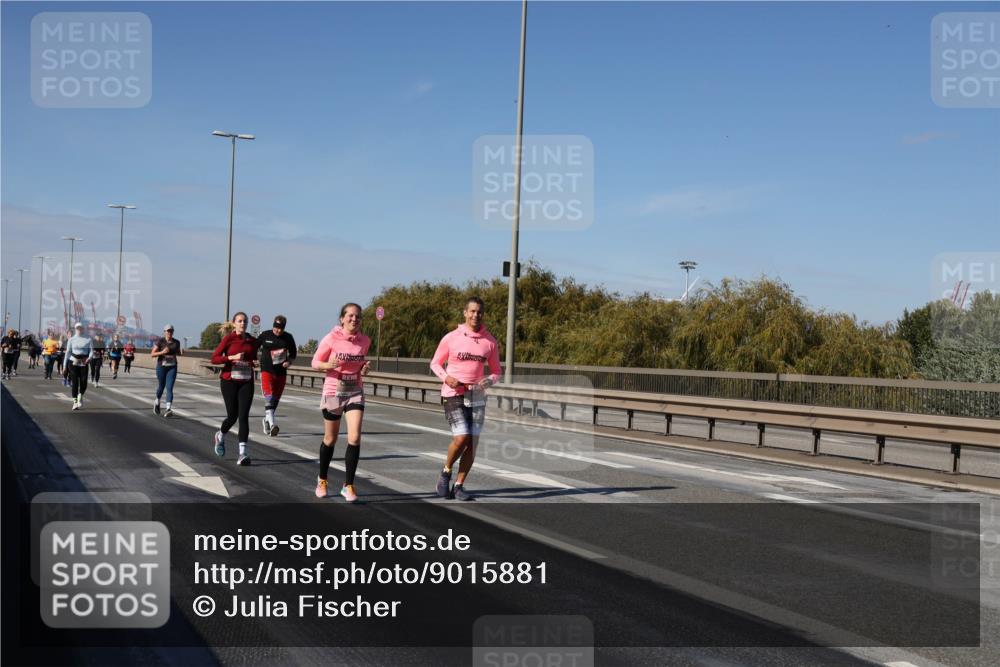 03.10.2025 - Köhlbrandbrückenlauf Julia Fischer http://msf.ph/oto/9015881 03.10.2025 13:15:25 Position 3  meine-sportfotos.de