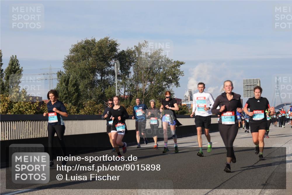 03.10.2025 - Köhlbrandbrückenlauf Luisa Fischer http://msf.ph/oto/9015898 03.10.2025 11:01:09 Position 3 2064, 1720 meine-sportfotos.de