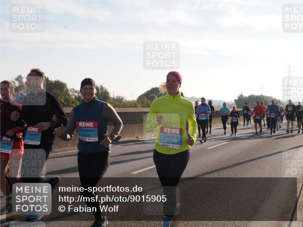 03.10.2025 - Köhlbrandbrückenlauf Fabian Wolf http://msf.ph/oto/9015905 03.10.2025 09:25:34 Position 3 1252, 2137, 2296, 2213 meine-sportfotos.de