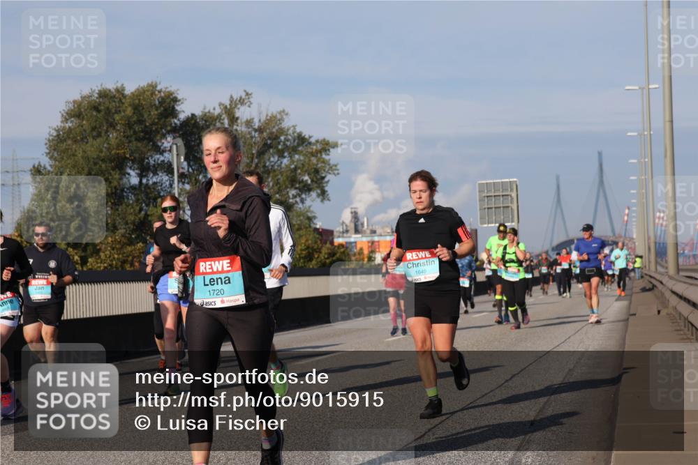 03.10.2025 - Köhlbrandbrückenlauf Luisa Fischer http://msf.ph/oto/9015915 03.10.2025 11:01:10 Position 3 1720, 1649 meine-sportfotos.de