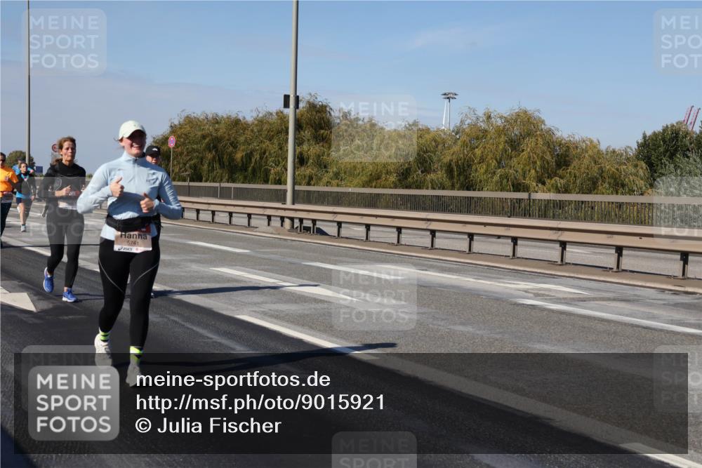03.10.2025 - Köhlbrandbrückenlauf Julia Fischer http://msf.ph/oto/9015921 03.10.2025 13:15:37 Position 3 5741 meine-sportfotos.de
