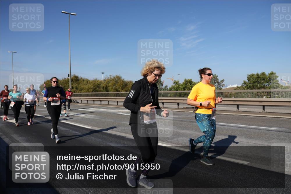 03.10.2025 - Köhlbrandbrückenlauf Julia Fischer http://msf.ph/oto/9015950 03.10.2025 13:15:46 Position 3  meine-sportfotos.de