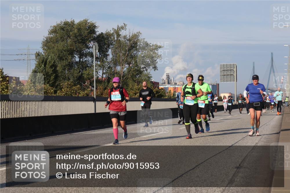 03.10.2025 - Köhlbrandbrückenlauf Luisa Fischer http://msf.ph/oto/9015953 03.10.2025 11:01:14 Position 3 2017 meine-sportfotos.de