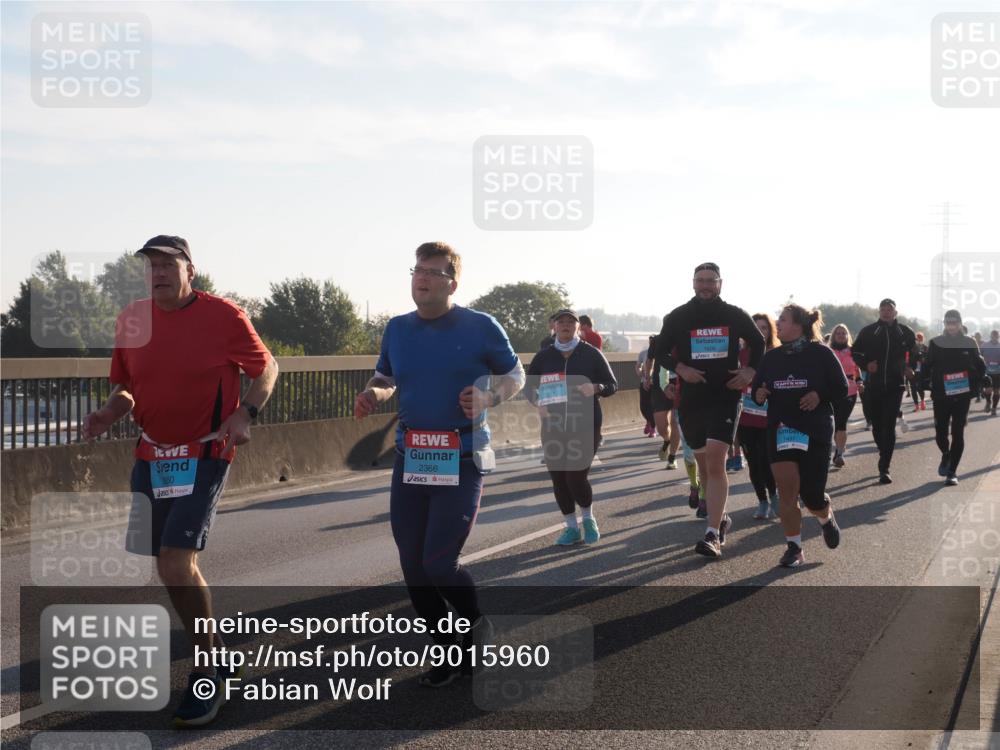 03.10.2025 - Köhlbrandbrückenlauf Fabian Wolf http://msf.ph/oto/9015960 03.10.2025 09:25:41 Position 3 880, 2366, 1497 meine-sportfotos.de