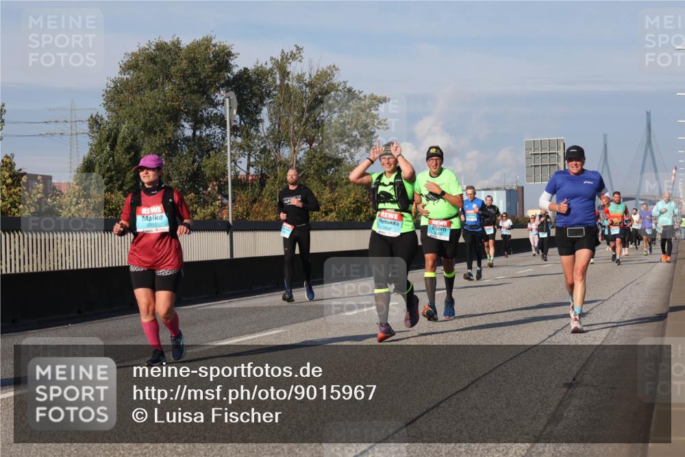 03.10.2025 - Köhlbrandbrückenlauf Luisa Fischer http://msf.ph/oto/9015967 03.10.2025 11:01:15 Position 3 2017, 089, 1956 meine-sportfotos.de