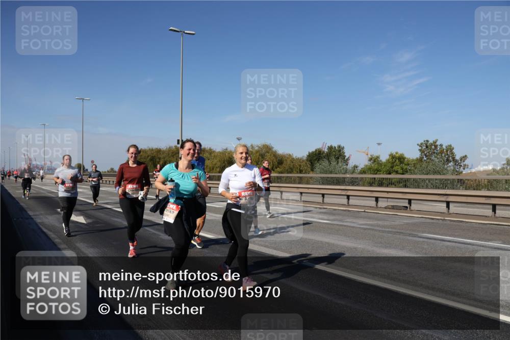 03.10.2025 - Köhlbrandbrückenlauf Julia Fischer http://msf.ph/oto/9015970 03.10.2025 13:15:48 Position 3 6396 meine-sportfotos.de