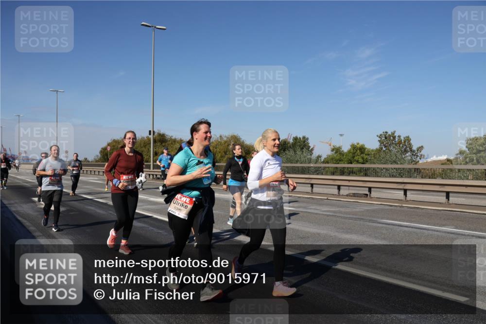 03.10.2025 - Köhlbrandbrückenlauf Julia Fischer http://msf.ph/oto/9015971 03.10.2025 13:15:49 Position 3 6396 meine-sportfotos.de