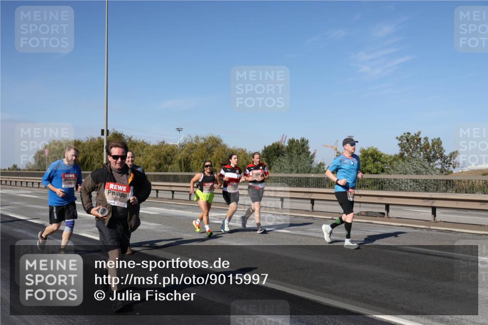 03.10.2025 - Köhlbrandbrückenlauf Julia Fischer http://msf.ph/oto/9015997 03.10.2025 13:15:53 Position 3 5558 meine-sportfotos.de