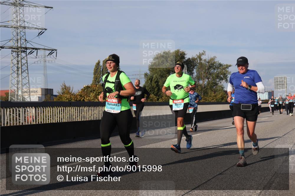 03.10.2025 - Köhlbrandbrückenlauf Luisa Fischer http://msf.ph/oto/9015998 03.10.2025 11:01:18 Position 3 1956, 2089 meine-sportfotos.de