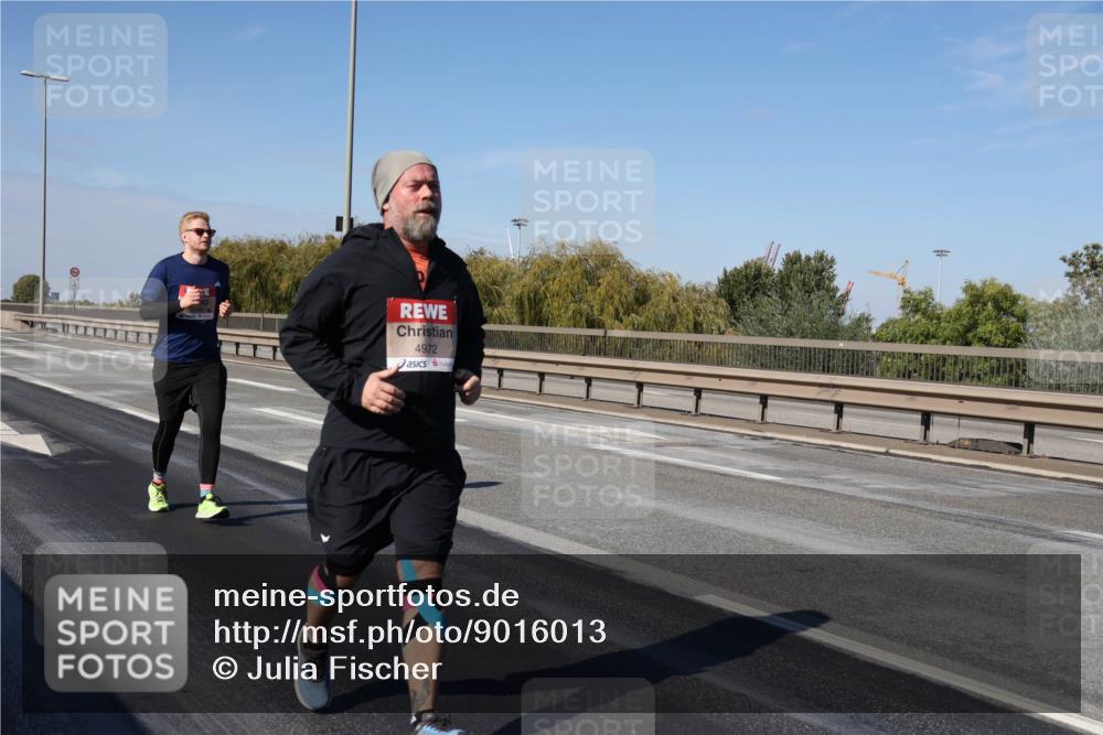 03.10.2025 - Köhlbrandbrückenlauf Julia Fischer http://msf.ph/oto/9016013 03.10.2025 13:15:57 Position 3 4972 meine-sportfotos.de