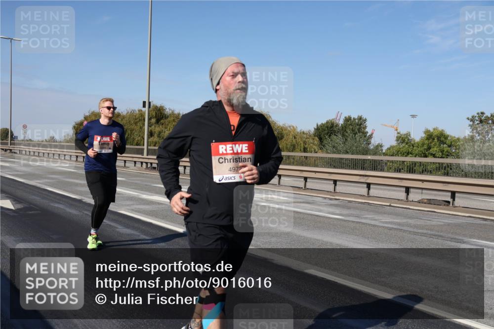 03.10.2025 - Köhlbrandbrückenlauf Julia Fischer http://msf.ph/oto/9016016 03.10.2025 13:15:58 Position 3 4972 meine-sportfotos.de