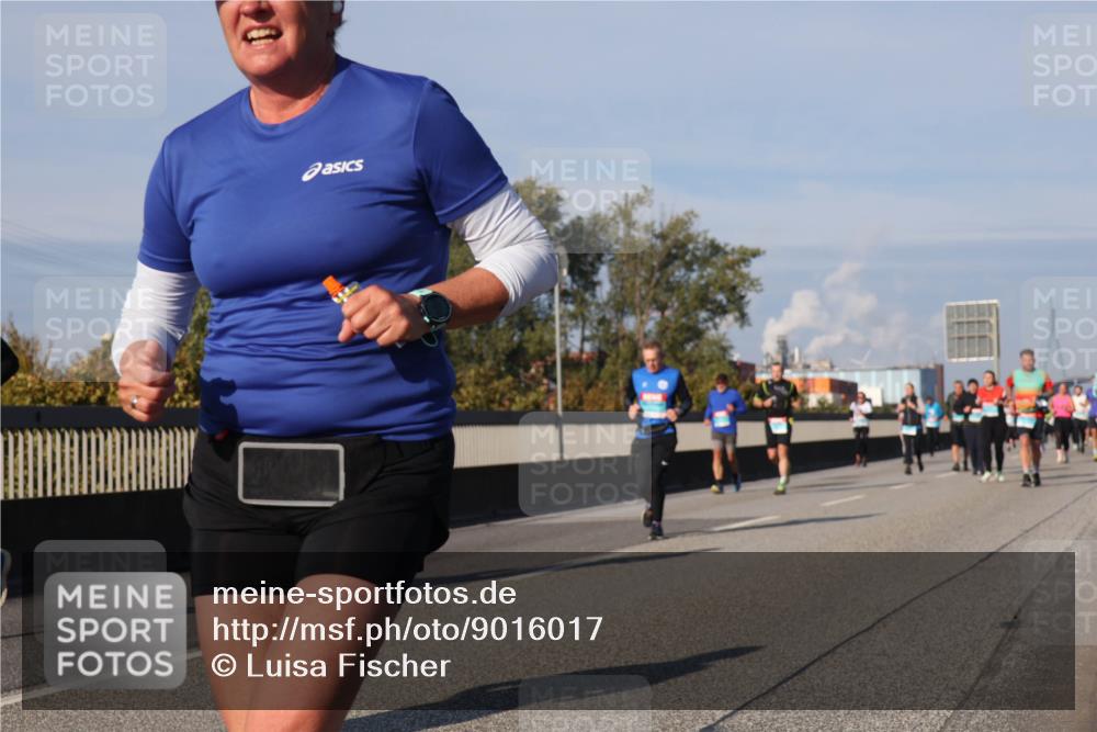 03.10.2025 - Köhlbrandbrückenlauf Luisa Fischer http://msf.ph/oto/9016017 03.10.2025 11:01:19 Position 3  meine-sportfotos.de
