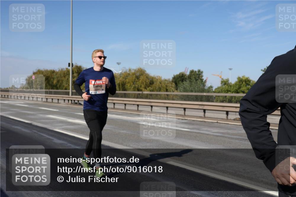03.10.2025 - Köhlbrandbrückenlauf Julia Fischer http://msf.ph/oto/9016018 03.10.2025 13:15:58 Position 3 5546 meine-sportfotos.de