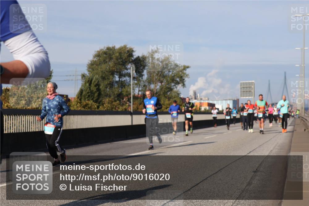 03.10.2025 - Köhlbrandbrückenlauf Luisa Fischer http://msf.ph/oto/9016020 03.10.2025 11:01:20 Position 3  meine-sportfotos.de