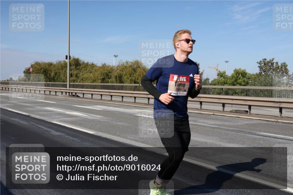 03.10.2025 - Köhlbrandbrückenlauf Julia Fischer http://msf.ph/oto/9016024 03.10.2025 13:15:59 Position 3 5546 meine-sportfotos.de