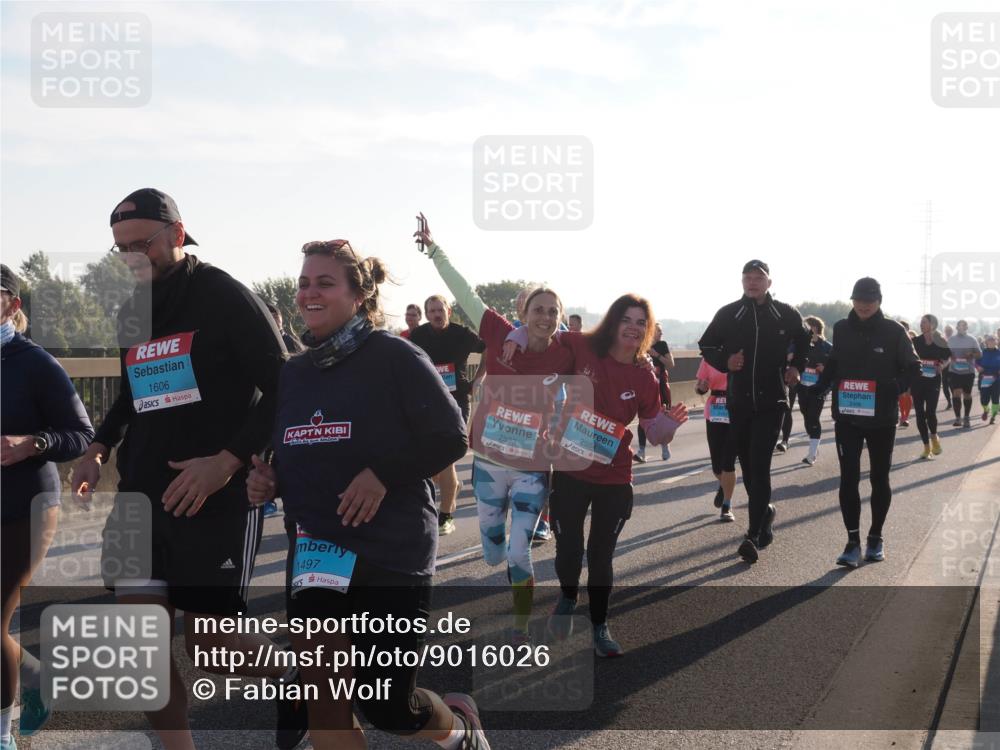 03.10.2025 - Köhlbrandbrückenlauf Fabian Wolf http://msf.ph/oto/9016026 03.10.2025 09:25:43 Position 3 1606, 1497, 2533, 2554 meine-sportfotos.de